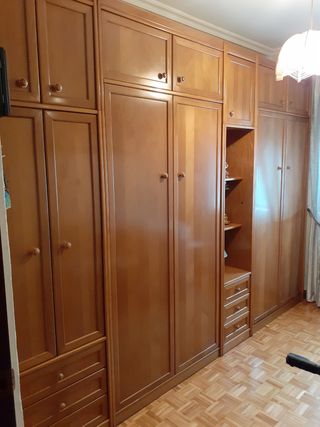 Armario con dos camas abatibles