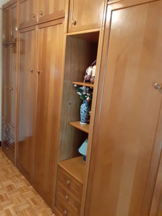 Armario con dos camas abatibles