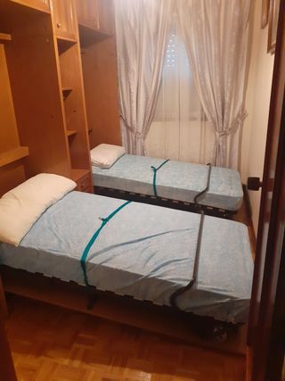 Armario con dos camas abatibles