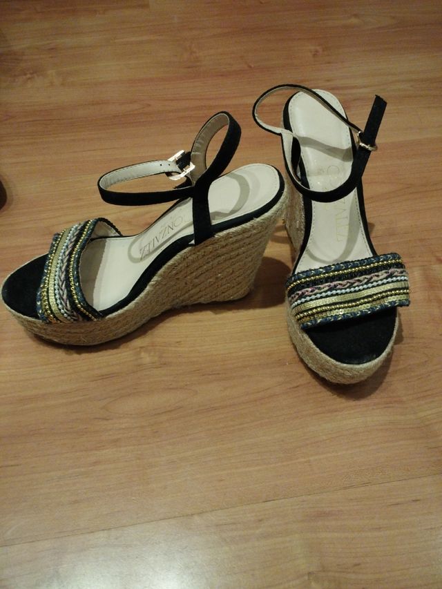 Sandalias Tino González