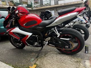 Suzuki GSXR600 K7