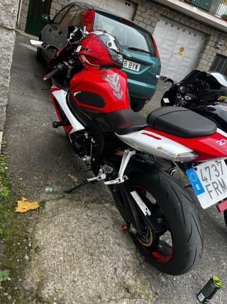 Suzuki GSXR600 K7