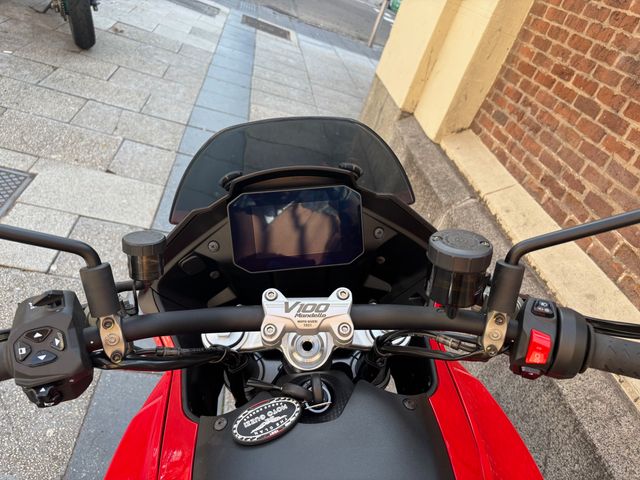 Moto Guzzi V100 KM0