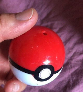 Lotto 3 Sfere Poke ball e Figures Pokemon,Pikachu