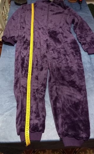 Pijama de una pieza ONESIE morado con capucha