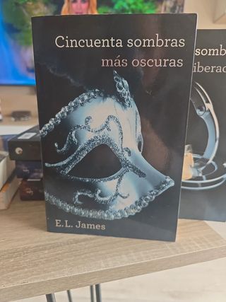 CINCUENTA SOMBRAS DE GREY