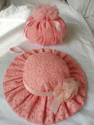Fuoriporta forma cappello e bon bon 