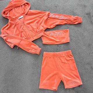Sudadera short y top naranja