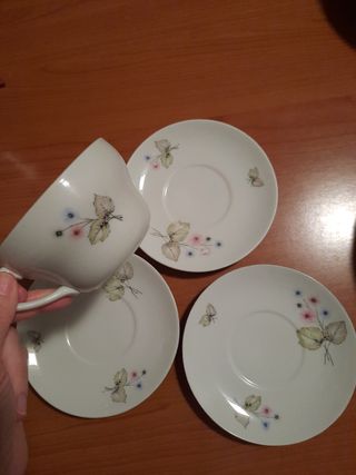 Tazza e 3 piattini Korok