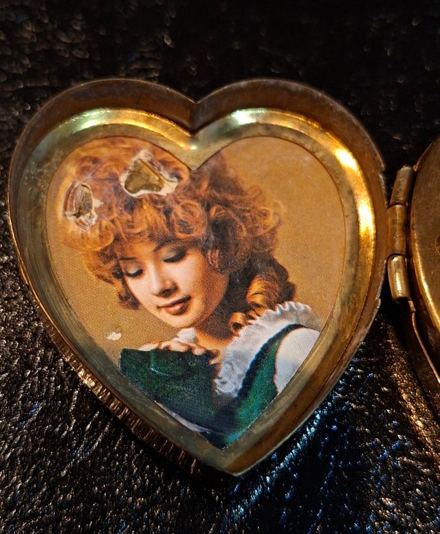 Llavero vintage pota fotos y musical va acuerda