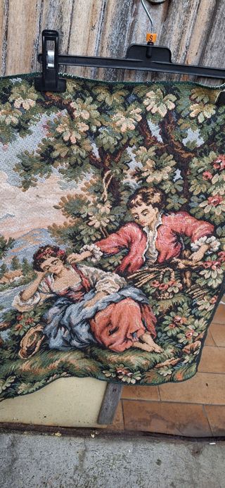 PEZZO DI STOFFA DECORATO MOLTO BELLO