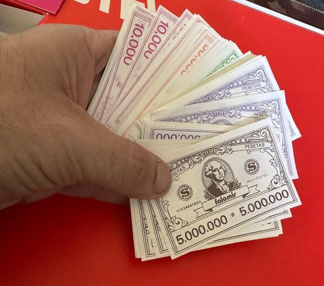 Juego de Mesa "GRAN HOTEL"