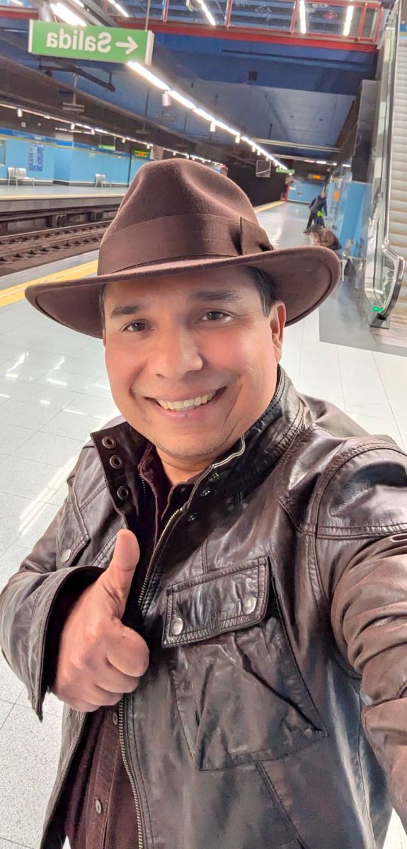 Cantante "El Cardenalito"... Tlf. 625740631