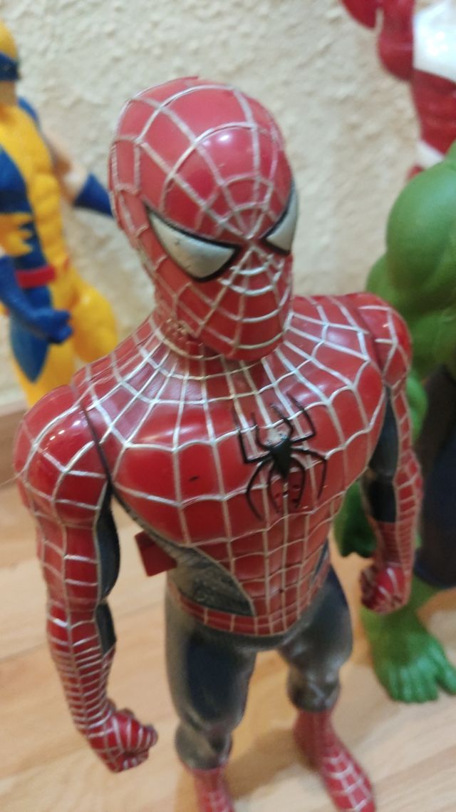 SUPERHÉROES MARVEL AVENGERS VENGADORES