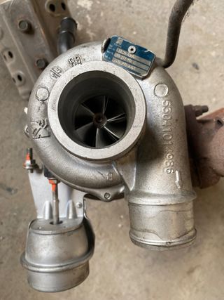 catalizador  turbo y colector de kia carnival 