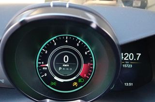 Aston Martin Vantage 4.0 V8