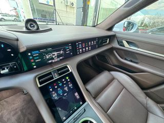 PORSCHE Taycan 4S