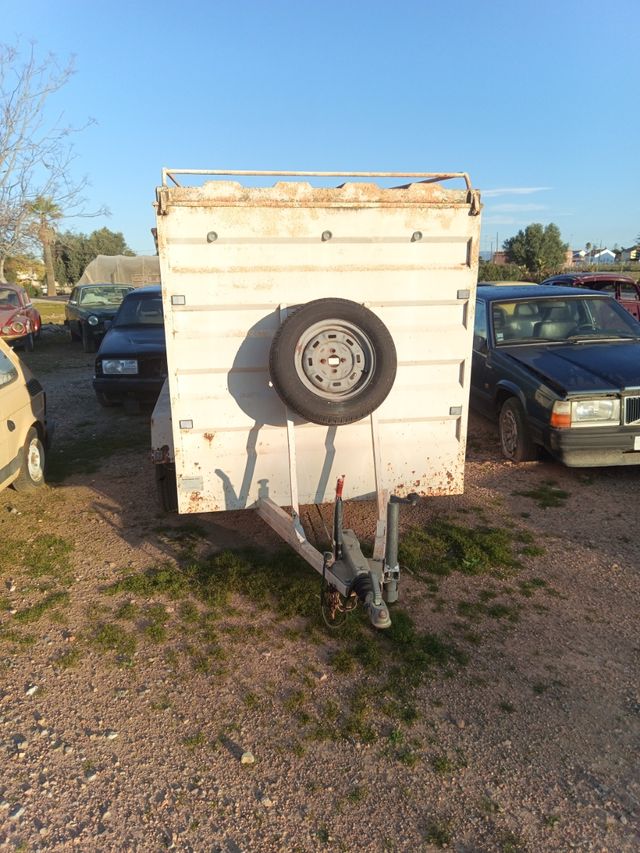 Remolque hasta 750kg alquiler