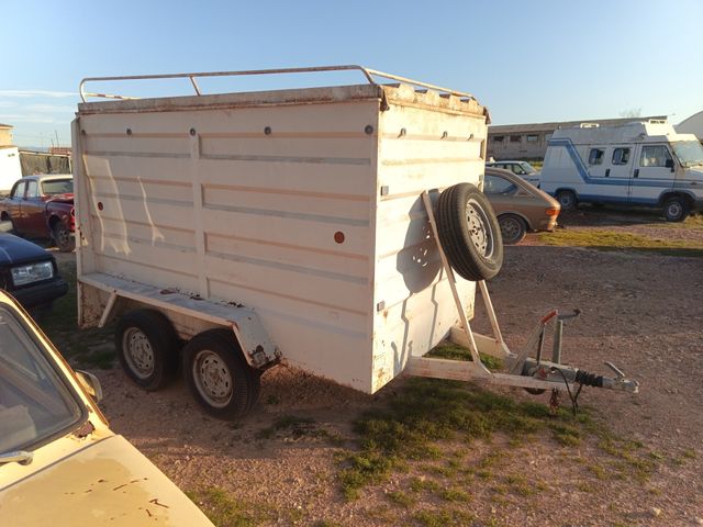 Remolque hasta 750kg alquiler