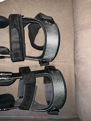 Pareja Rodilleras Donjoy Armor M