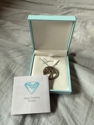 Collar del arbol de la vida.