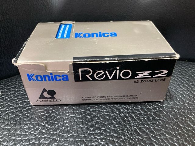 Camara konica revio z2