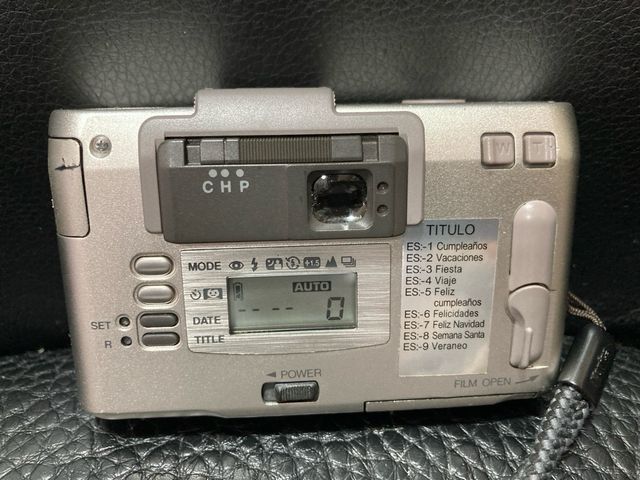 Camara konica revio z2