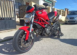 Ducati Monster 796 ABS