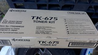 2 Toner tk 675