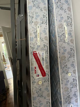 CAMA ENTERA - 2 Somiers de 90 con colchón incluido