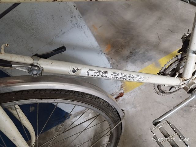 Bicicleta de paseo cyril guimard