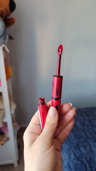 Pintalabios NYX rojo ShineLoud 