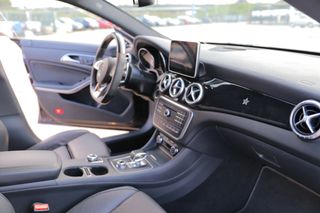 Mercedes-Benz Clase CLA 2015