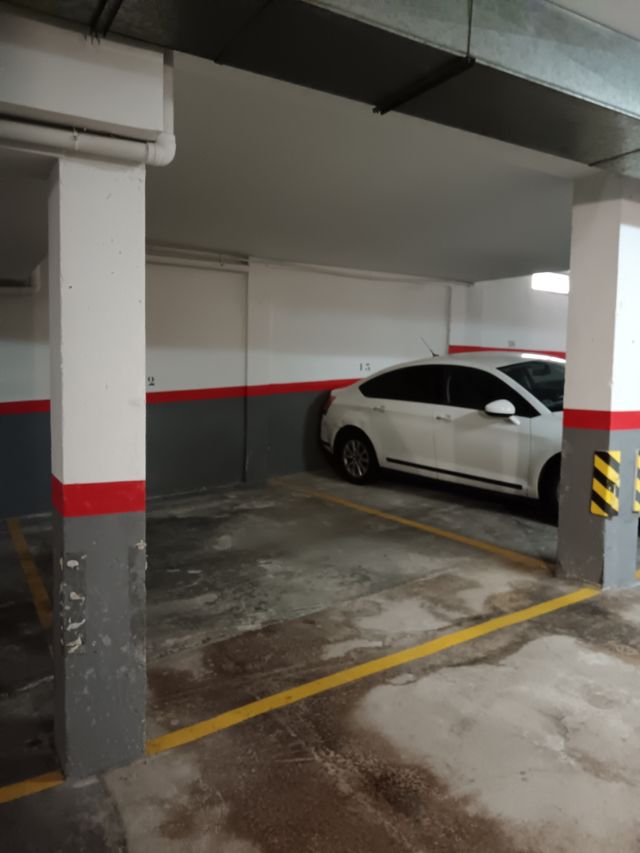 Alquilo plaza de garaje