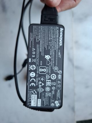 Cargador Lenovo
