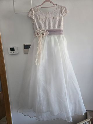 VESTIDO DE COMUNIÓN HERMOSO 