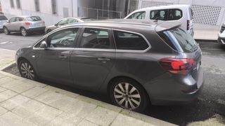 Opel Astra 2011