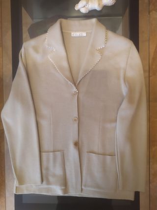 Chaqueta elegante, actual y cómoda