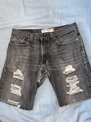 Shorts vaqueros Levis efecto roto