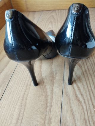 Zapatos tacón charol