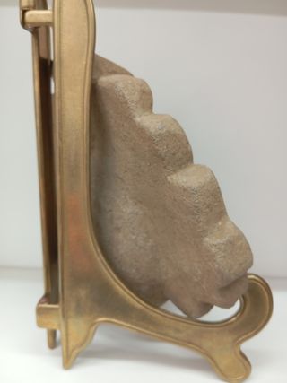 Piedra tallada estilo arte precolombino