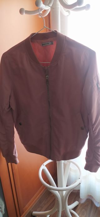 Cazadora bomber rosa