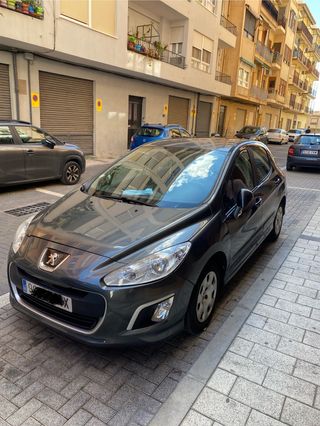 Peugeot 308 1.6 eHDI (2012)