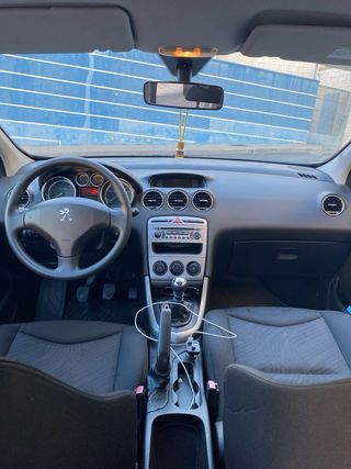 Peugeot 308 1.6 eHDI (2012)