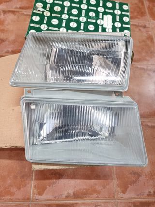 Pareja opticas faros SEAT RONDA H4 Fores