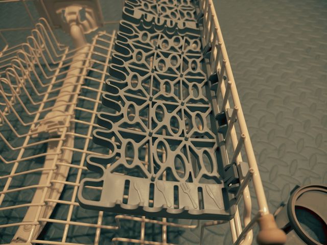 Ricambi per lavastoviglie Indesit, il tutto per 40 euro.