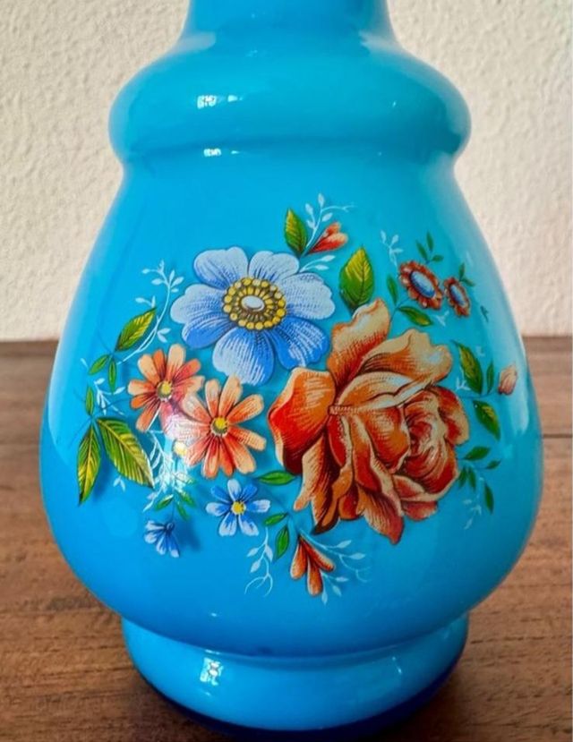 Jarrón en opalina vintage