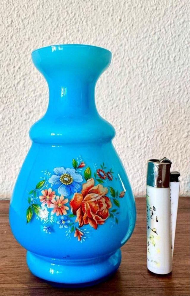 Jarrón en opalina vintage