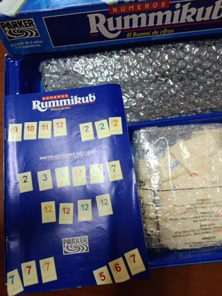 Fichas y soporte Rummikub