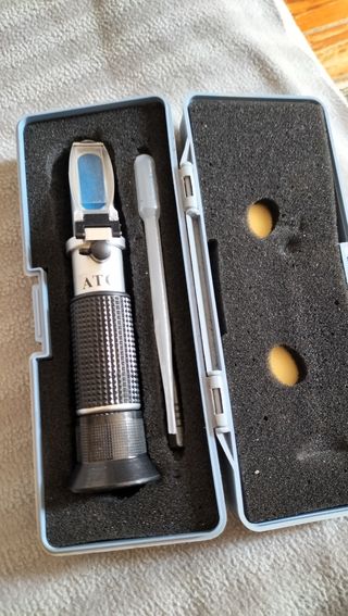 Refractometer